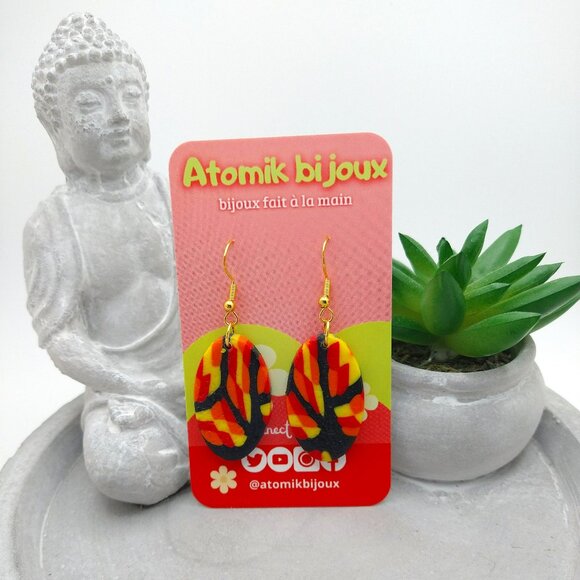 Handmade black, yellow, red and orange polymer clay earrings. Boucles d'oreilles - Picture 2 of 6